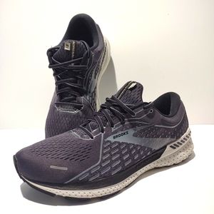 Brooks Adrenaline 21 men's running shoes. Size 10 wide (2E) dark grey and black